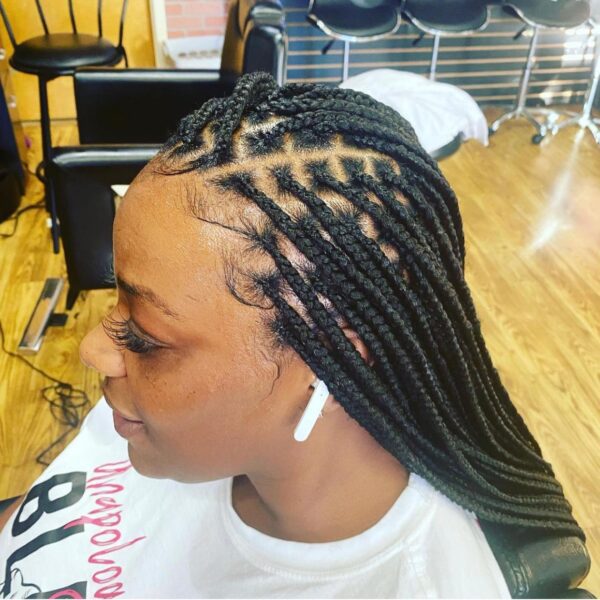 Small knotless braids near me Richmond TX, black hair braiding near me, black braiders near me, hair braiding places near me